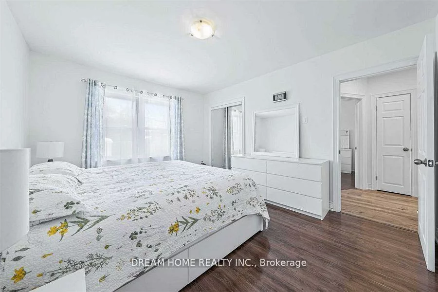 302, Crosby, Crosby, Richmond Hill