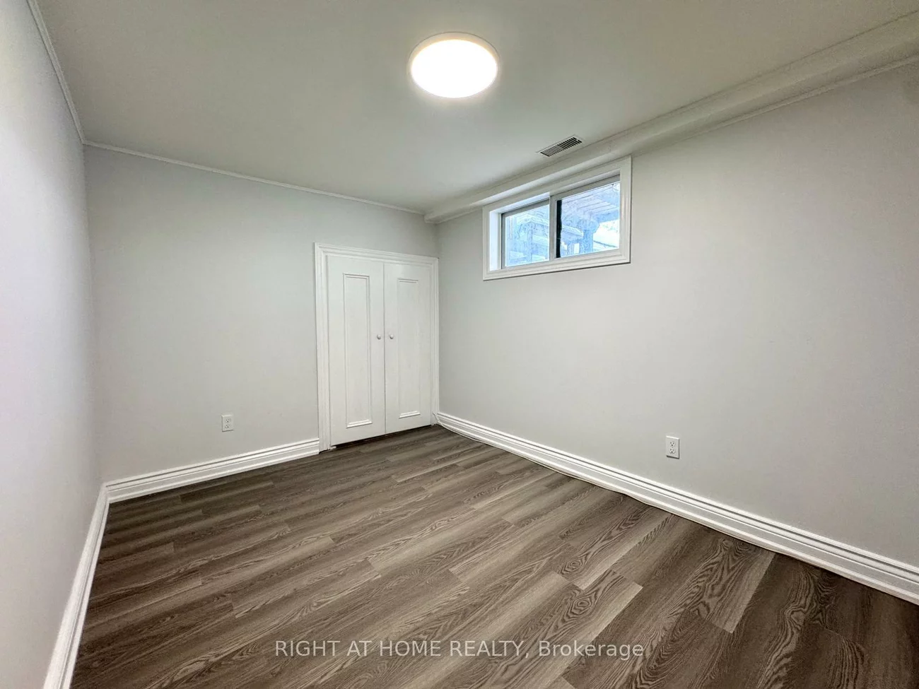 413, Fernleigh, Crosby, Richmond Hill