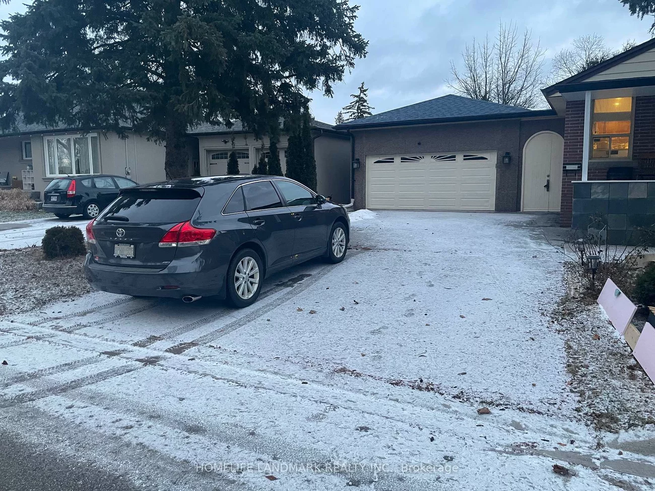 385, Marybay, Crosby, Richmond Hill