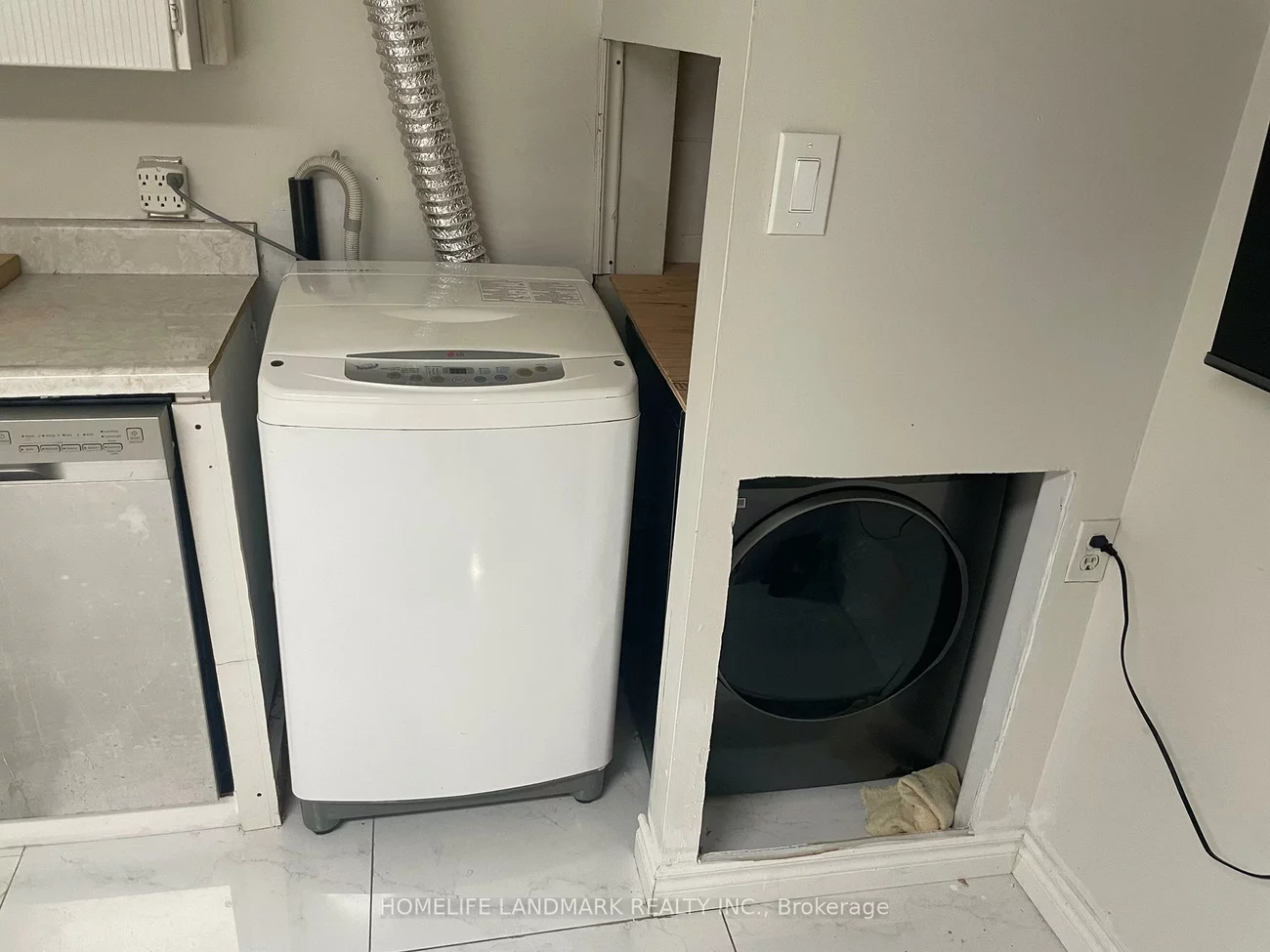 385, Marybay, Crosby, Richmond Hill