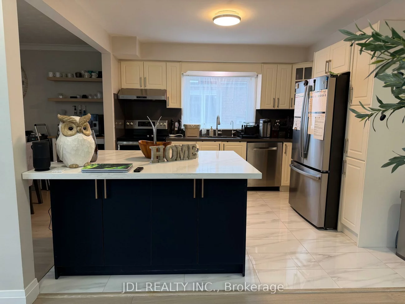 379, Alper, Crosby, Richmond Hill