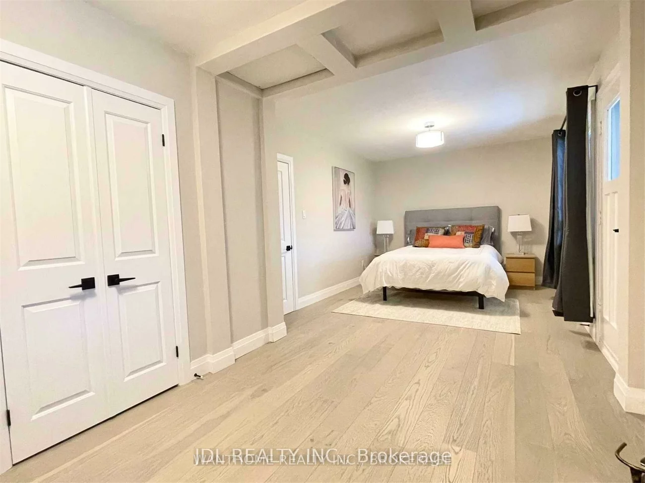 379, Alper, Crosby, Richmond Hill