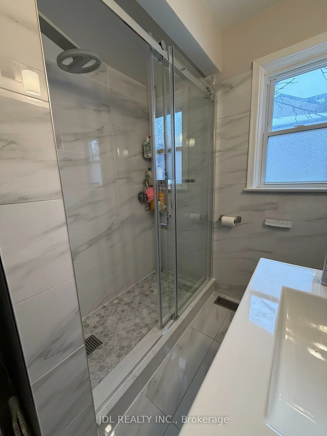 379, Alper, Crosby, Richmond Hill