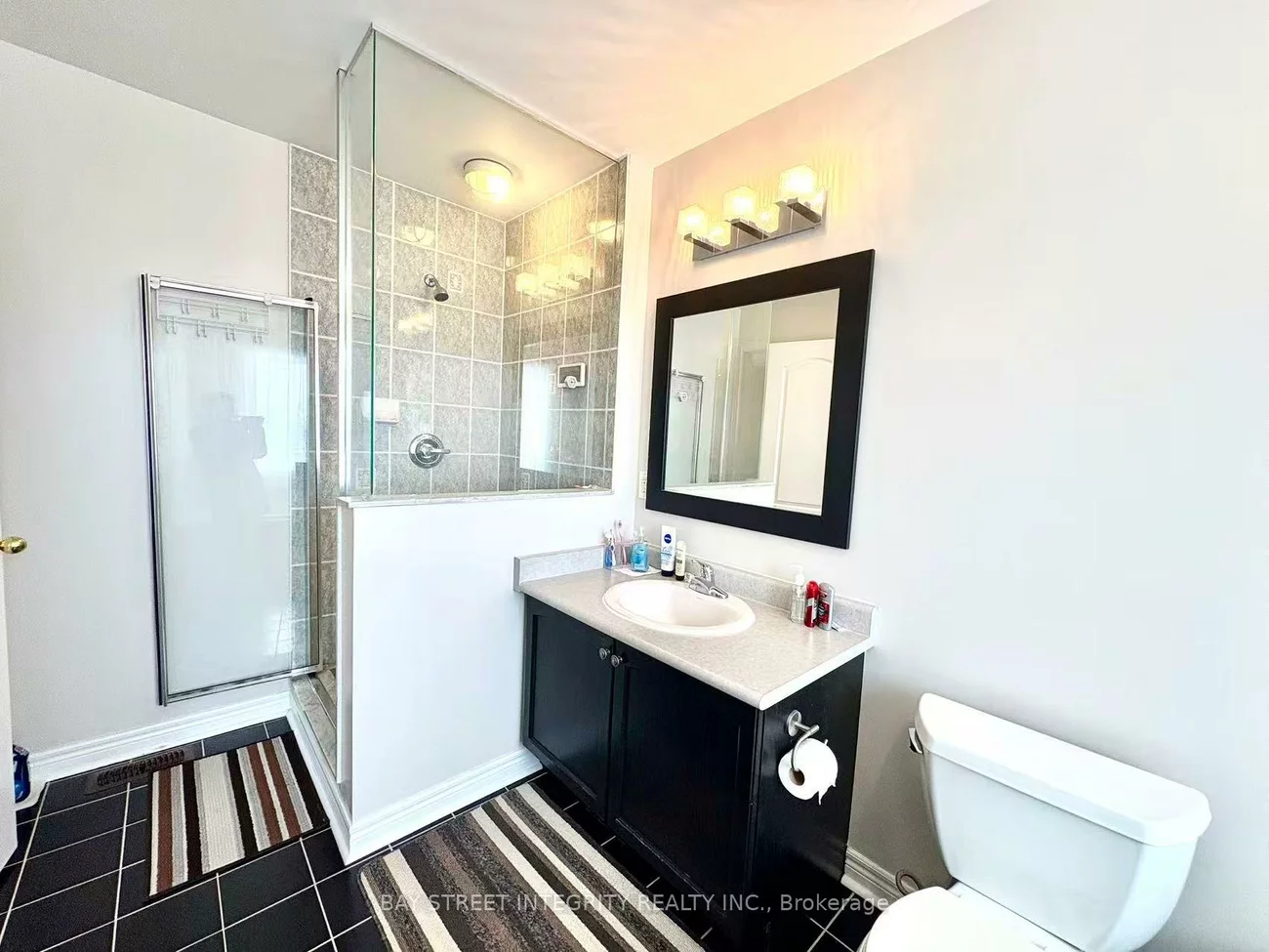 8, Townwood, Jefferson, Richmond Hill