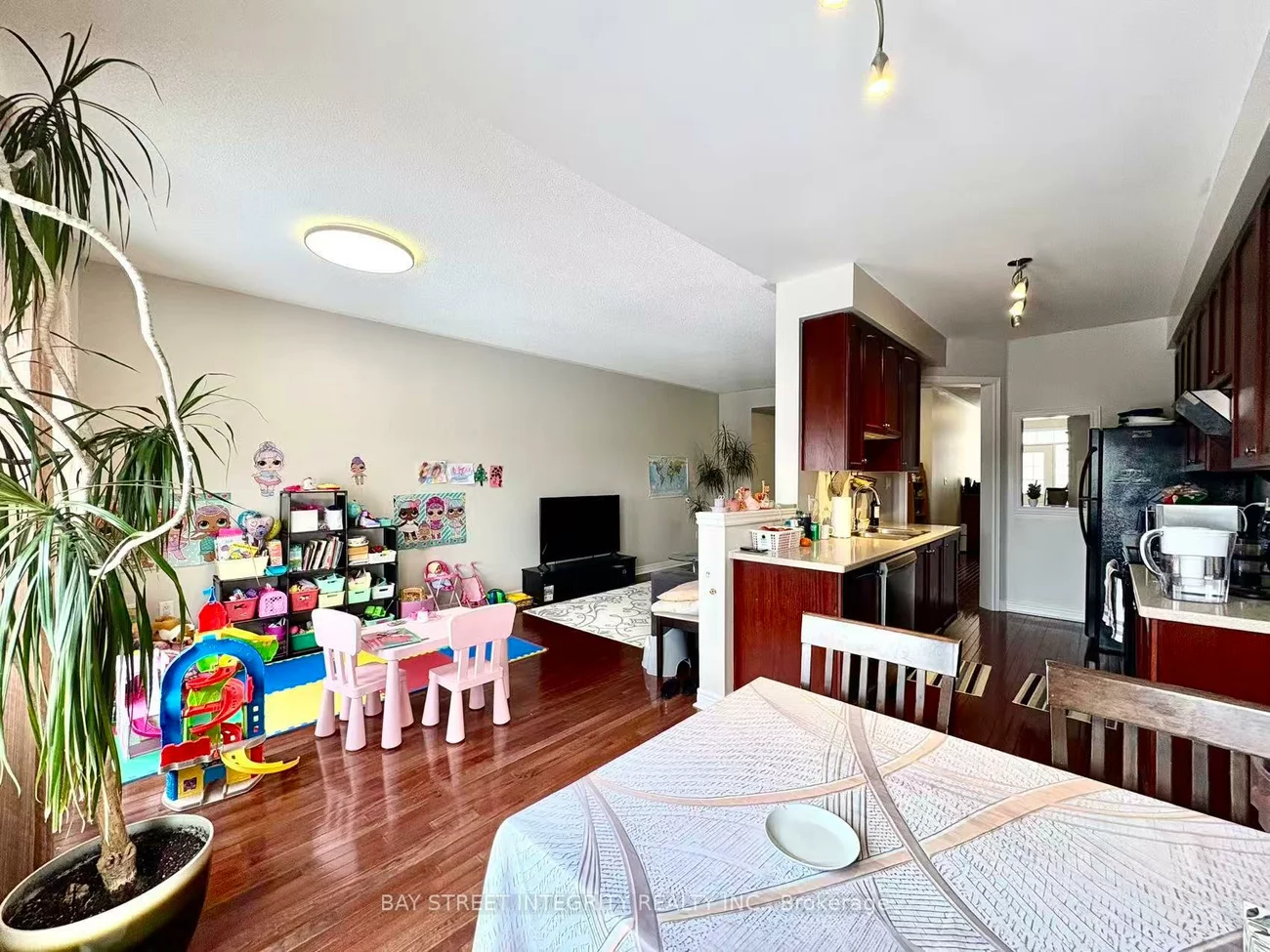 8, Townwood, Jefferson, Richmond Hill