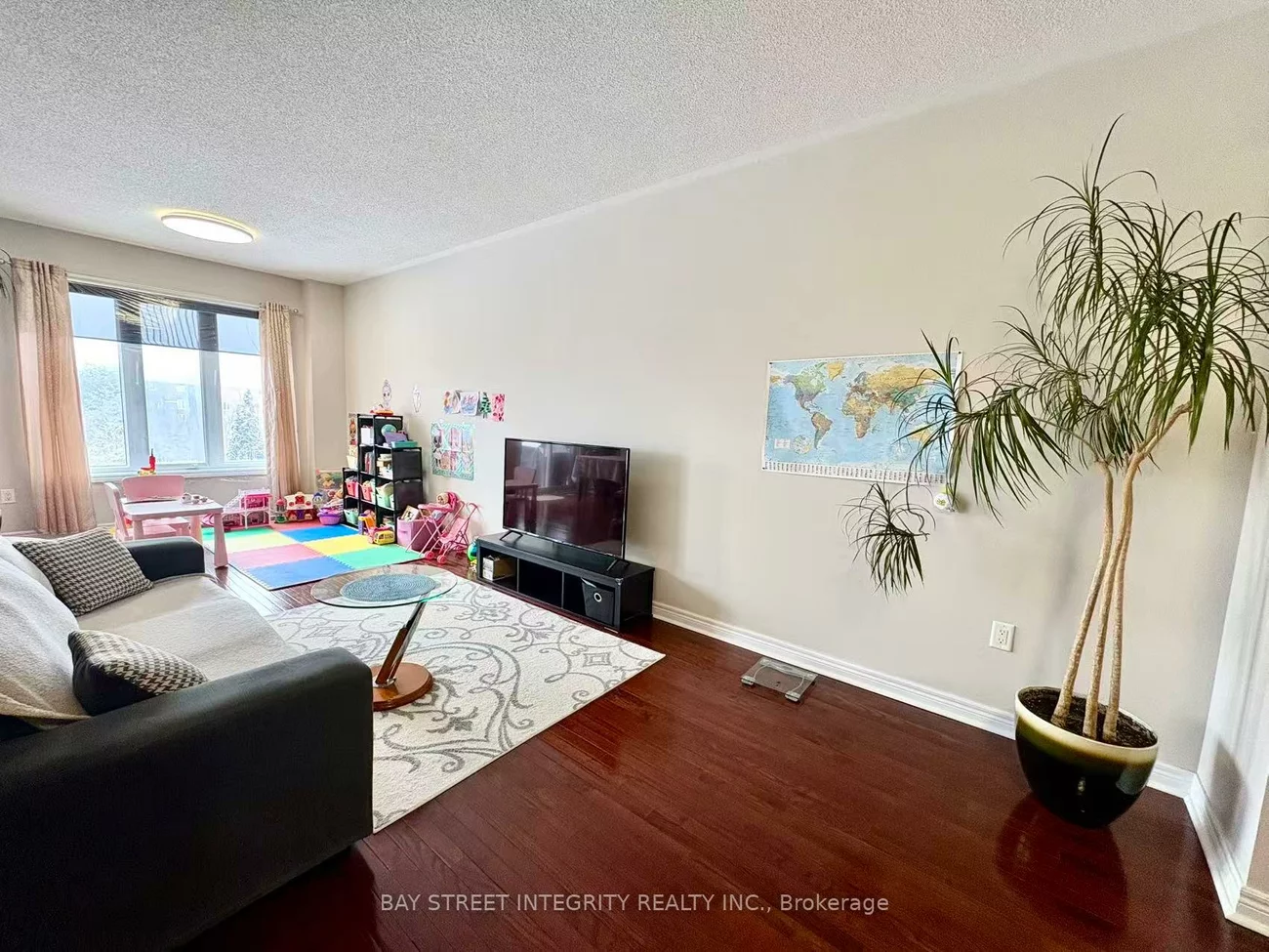 8, Townwood, Jefferson, Richmond Hill