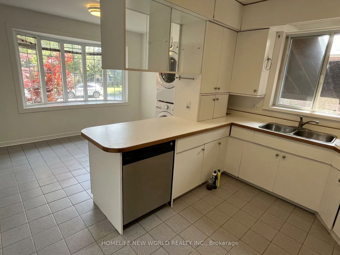 345, Centre, Crosby, Richmond Hill