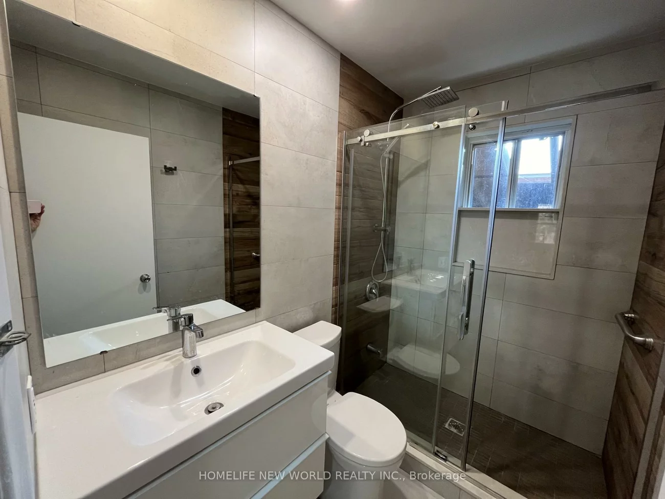 345, Centre, Crosby, Richmond Hill