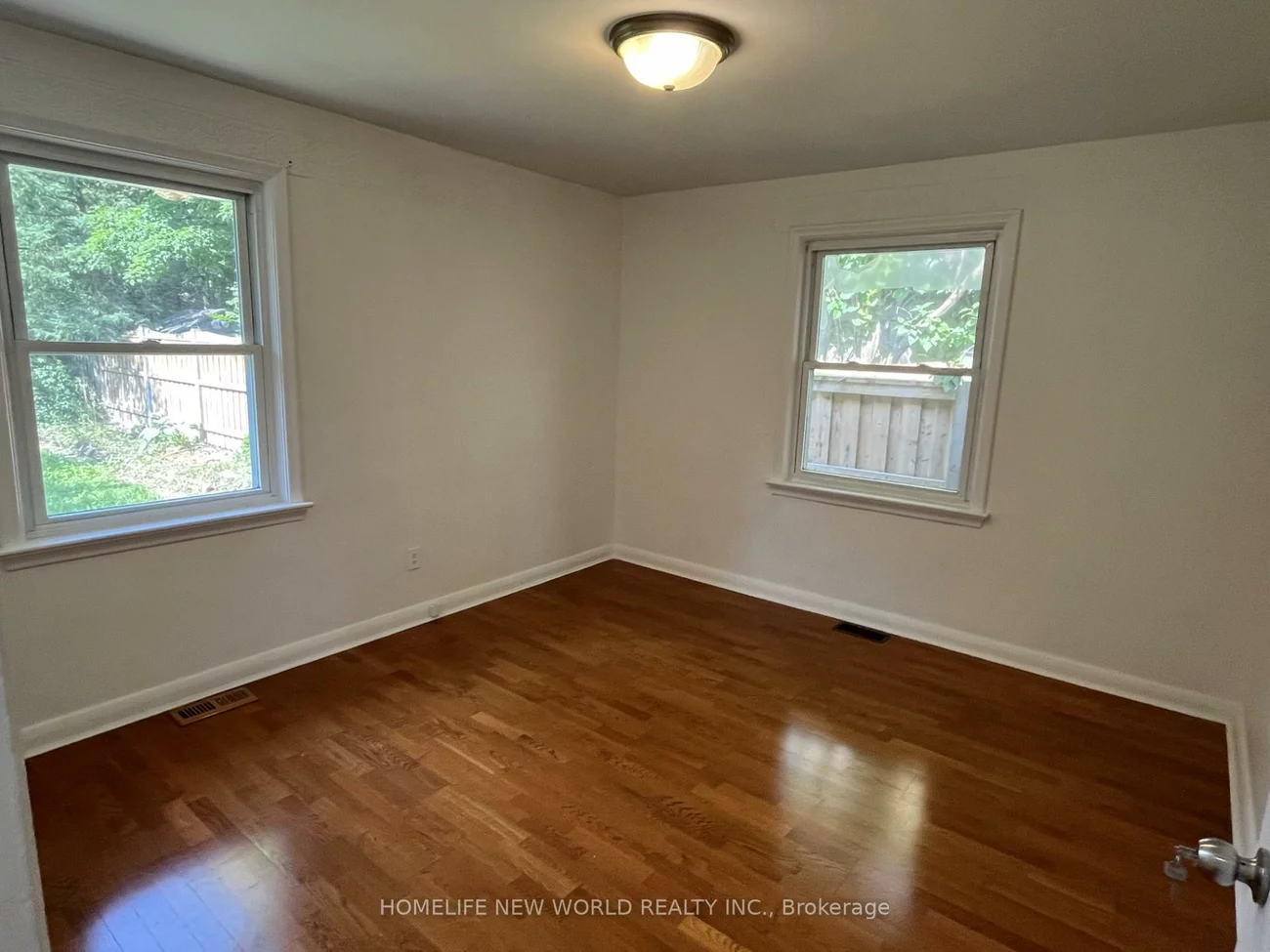 345, Centre, Crosby, Richmond Hill