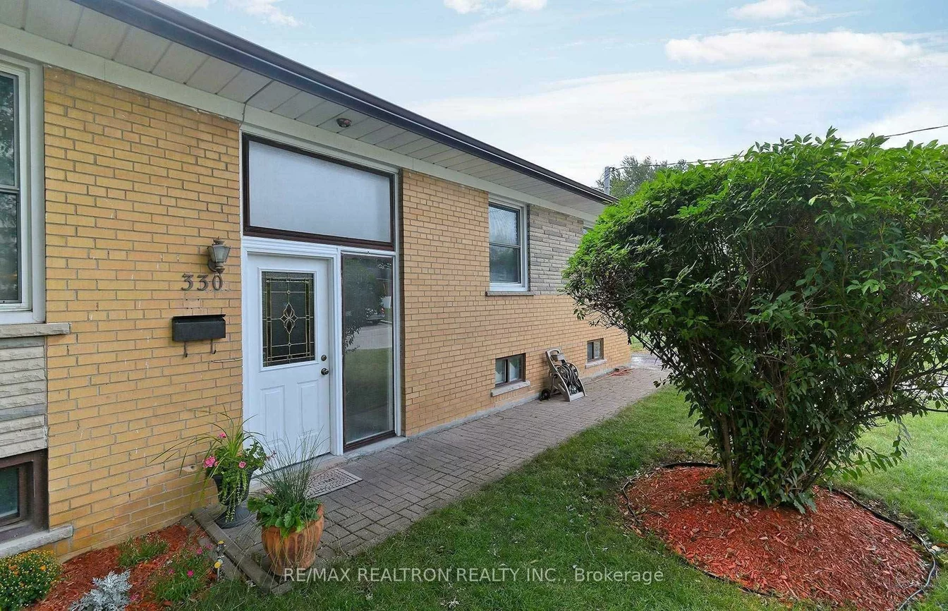 330, Gells, Crosby, Richmond Hill