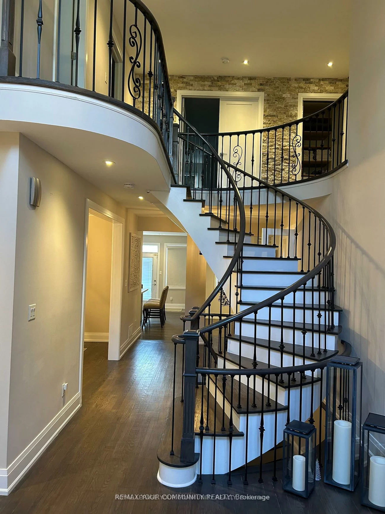 18, Theobalds, Mill Pond, Richmond Hill