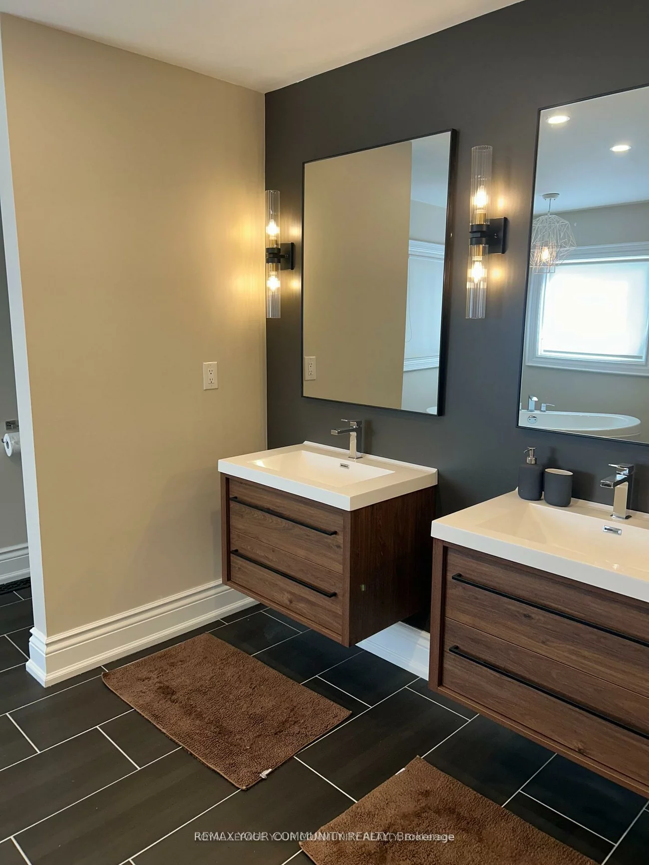 18, Theobalds, Mill Pond, Richmond Hill
