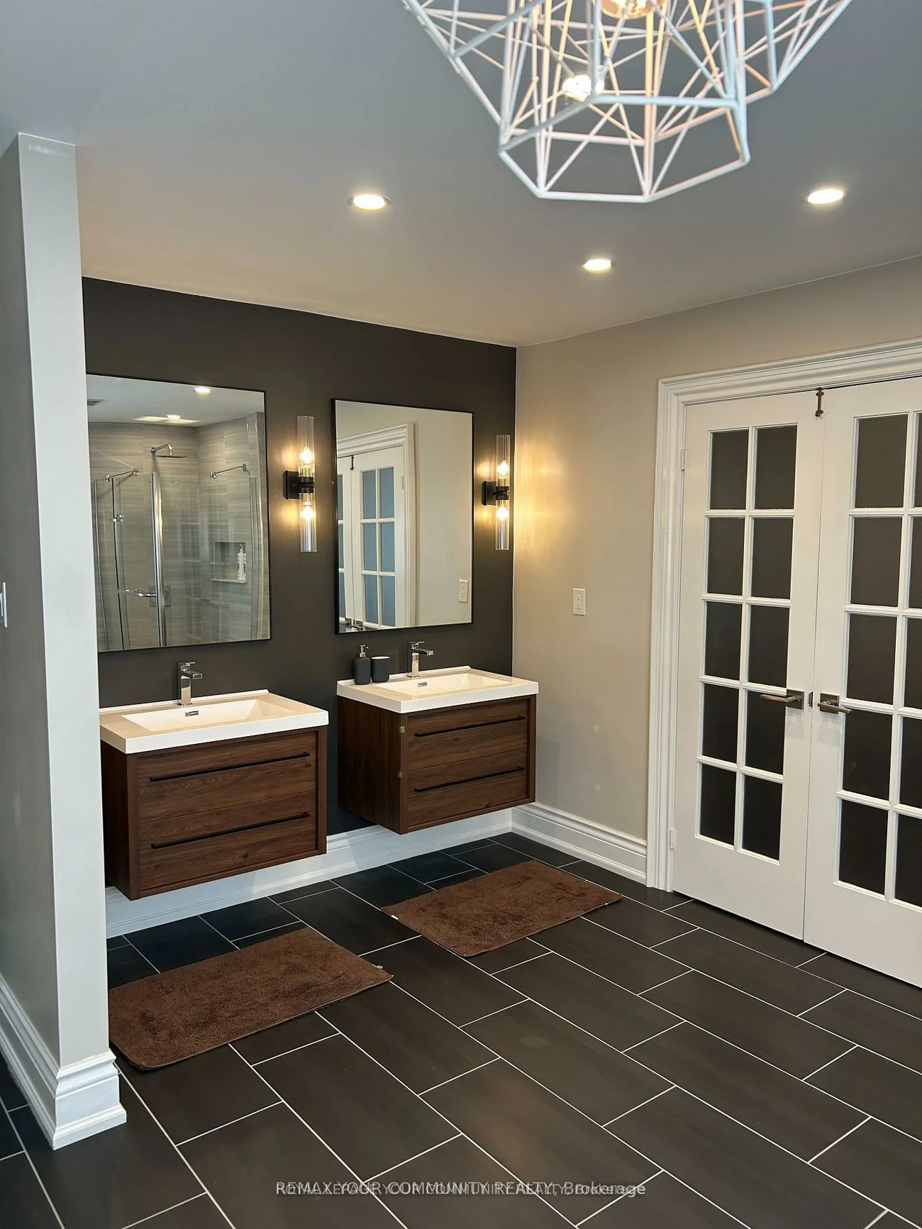 18, Theobalds, Mill Pond, Richmond Hill