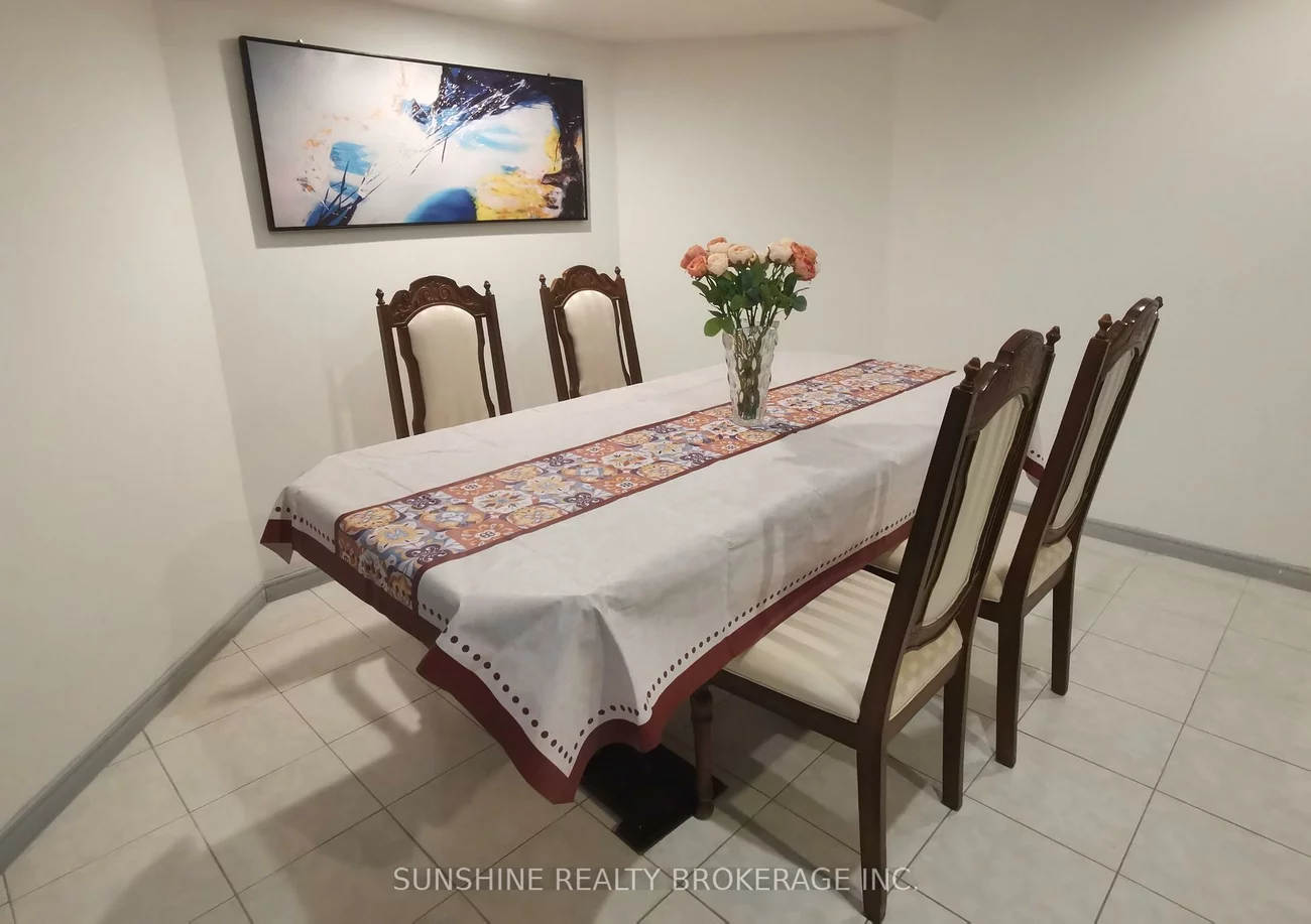 10, lisa, Doncrest, Richmond Hill