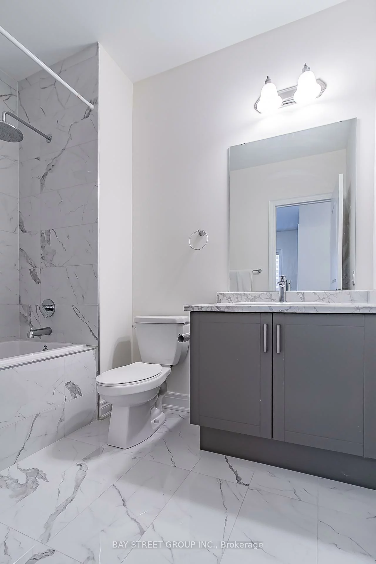 50, Drizzel, Oak Ridges, Richmond Hill