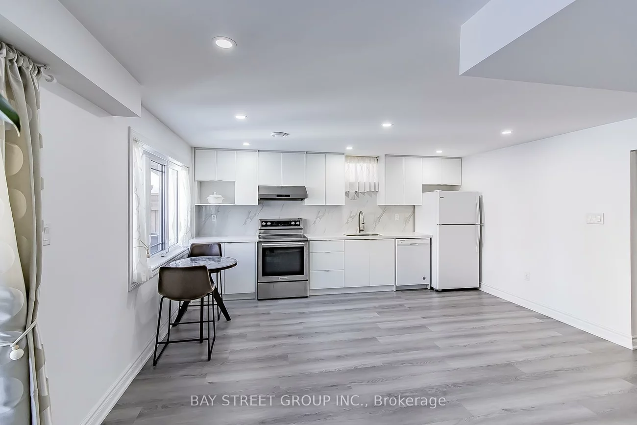 50, Drizzel, Oak Ridges, Richmond Hill