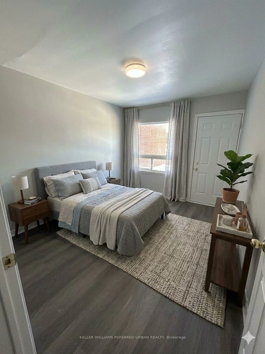 10140, Yonge, Mill Pond, Richmond Hill