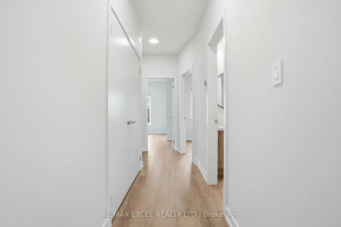 7, Peace, Headford Business Park, Richmond Hill