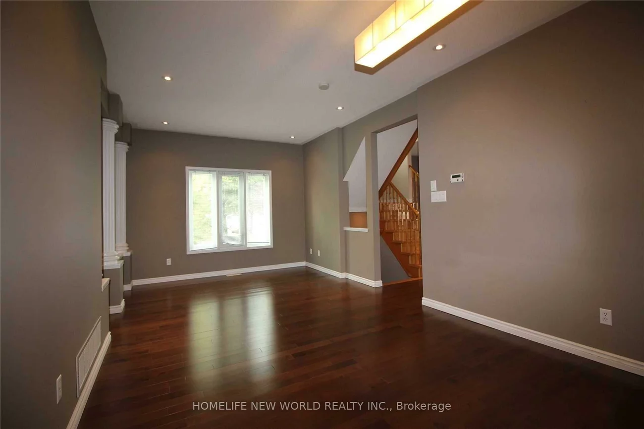 70, Futura, Rouge Woods, Richmond Hill