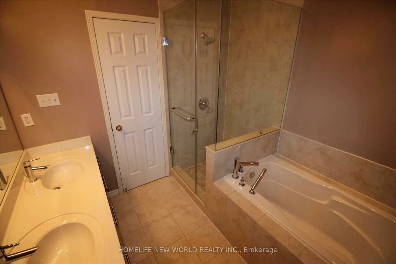 70, Futura, Rouge Woods, Richmond Hill