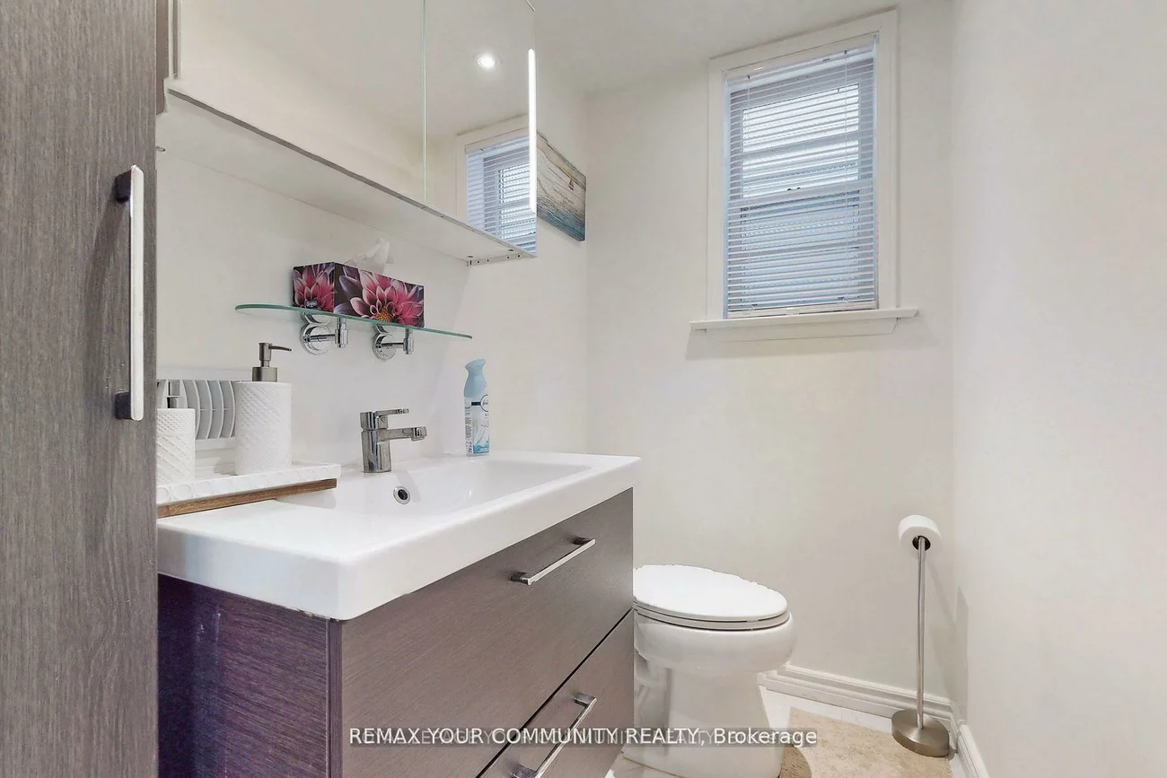 70, Bedford Park, Crosby, Richmond Hill