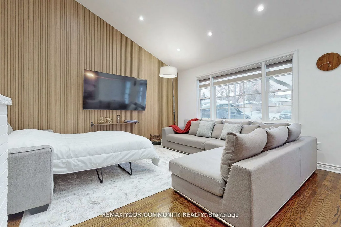 70, Bedford Park, Crosby, Richmond Hill