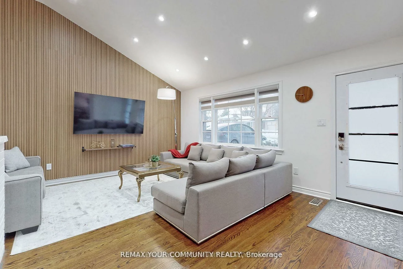 70, Bedford Park, Crosby, Richmond Hill