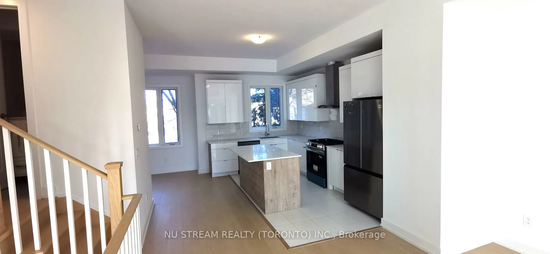 9, Carl Hill, Langstaff, Richmond Hill