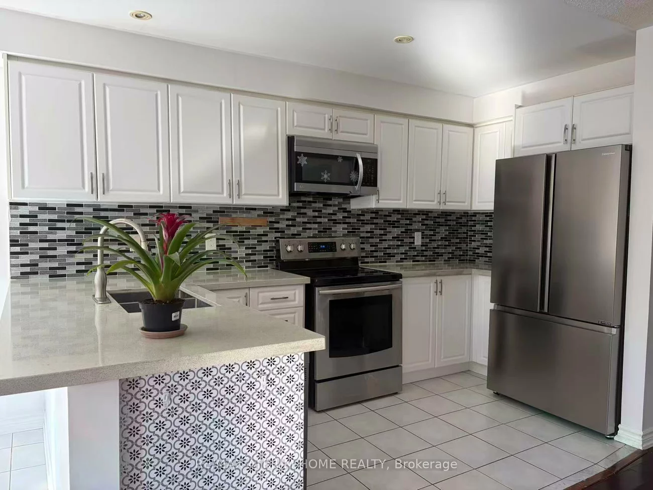 56, Ellesmere, Langstaff, Richmond Hill