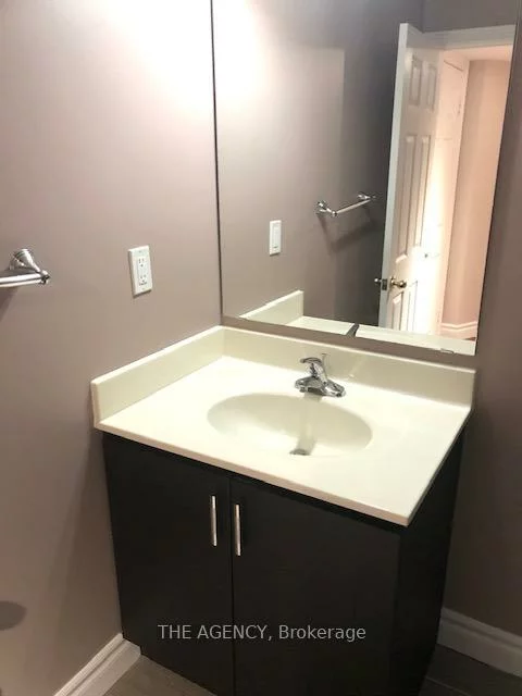 98, Heritage Hollow Estate, Rouge Woods, Richmond Hill