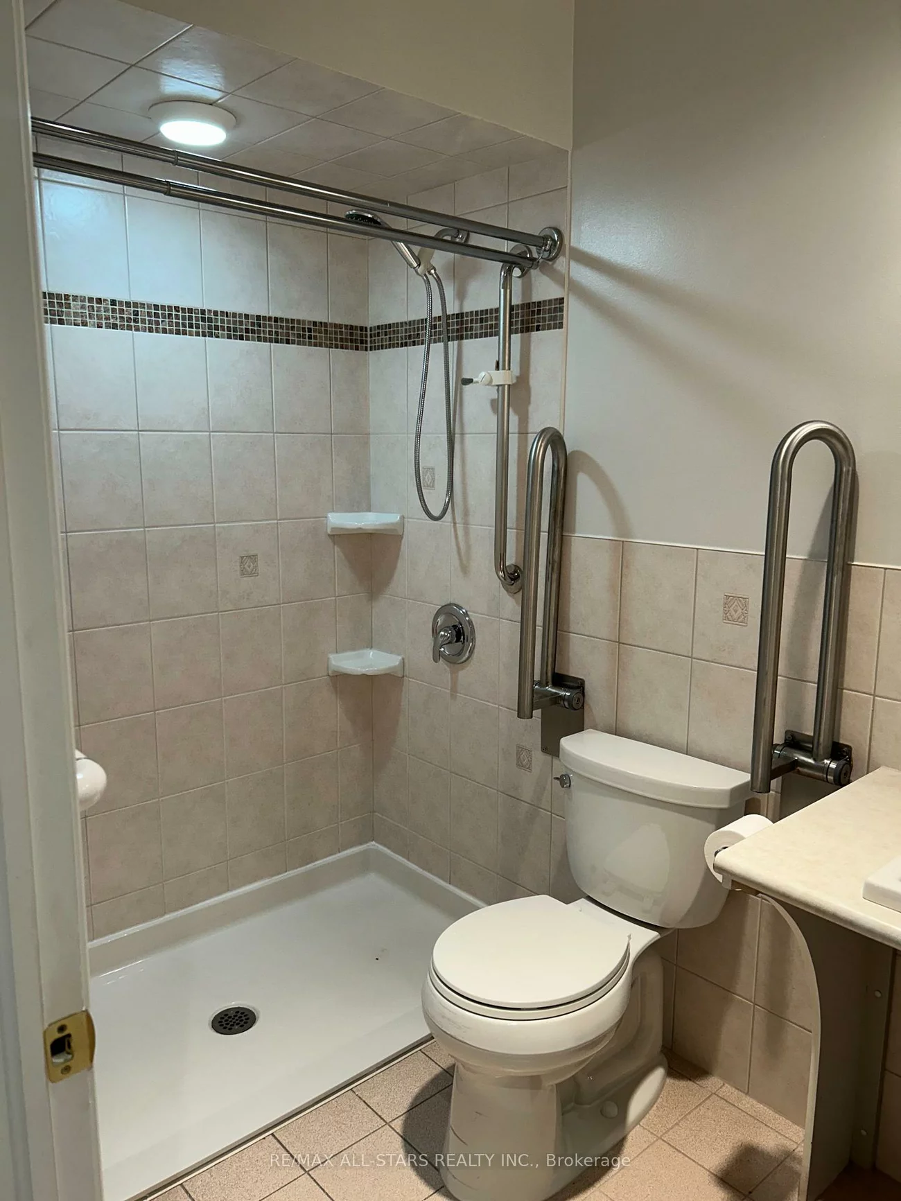 171, Shaftsbury, Westbrook, Richmond Hill