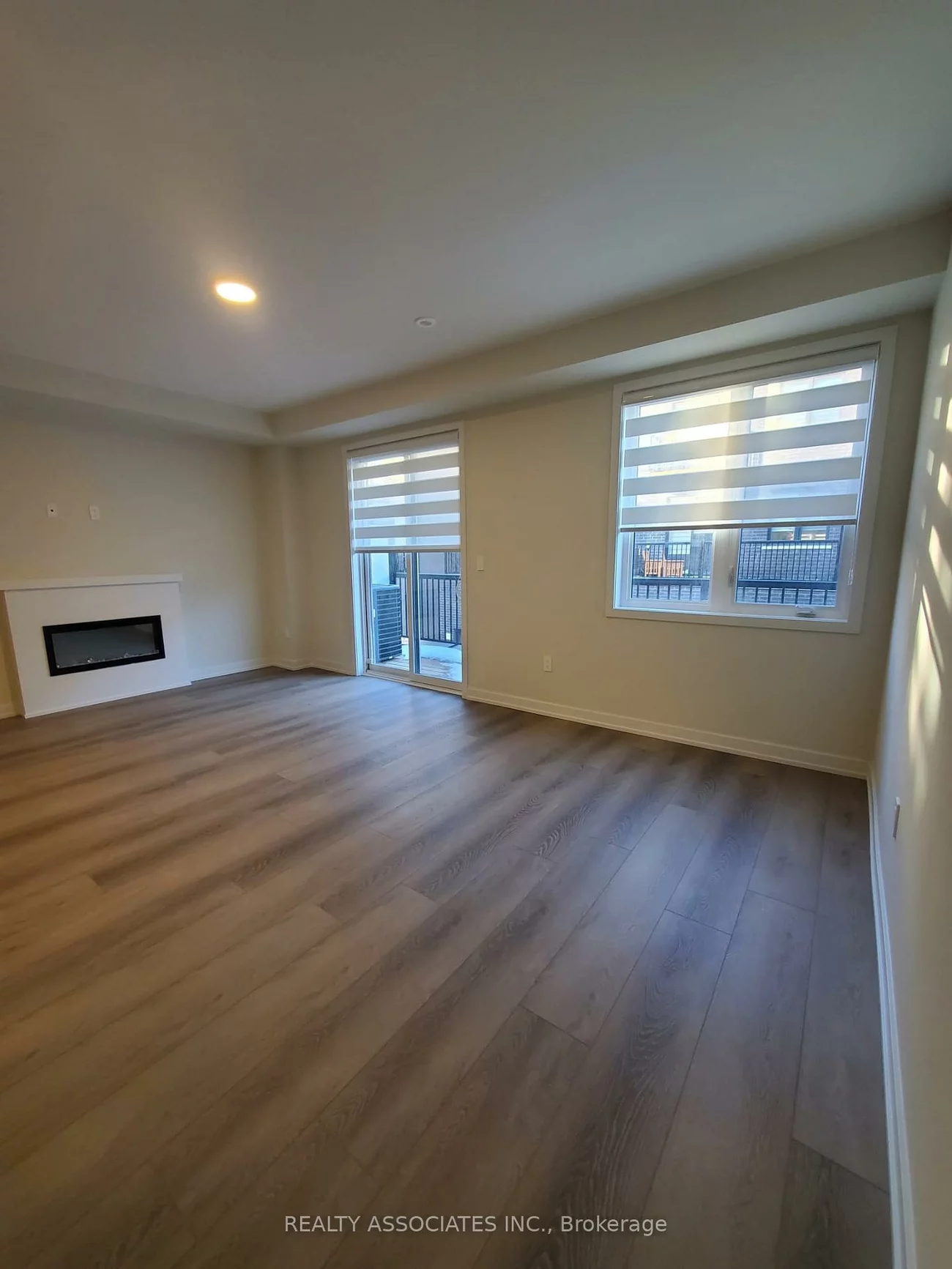 19, Mermot, Headford Business Park, Richmond Hill