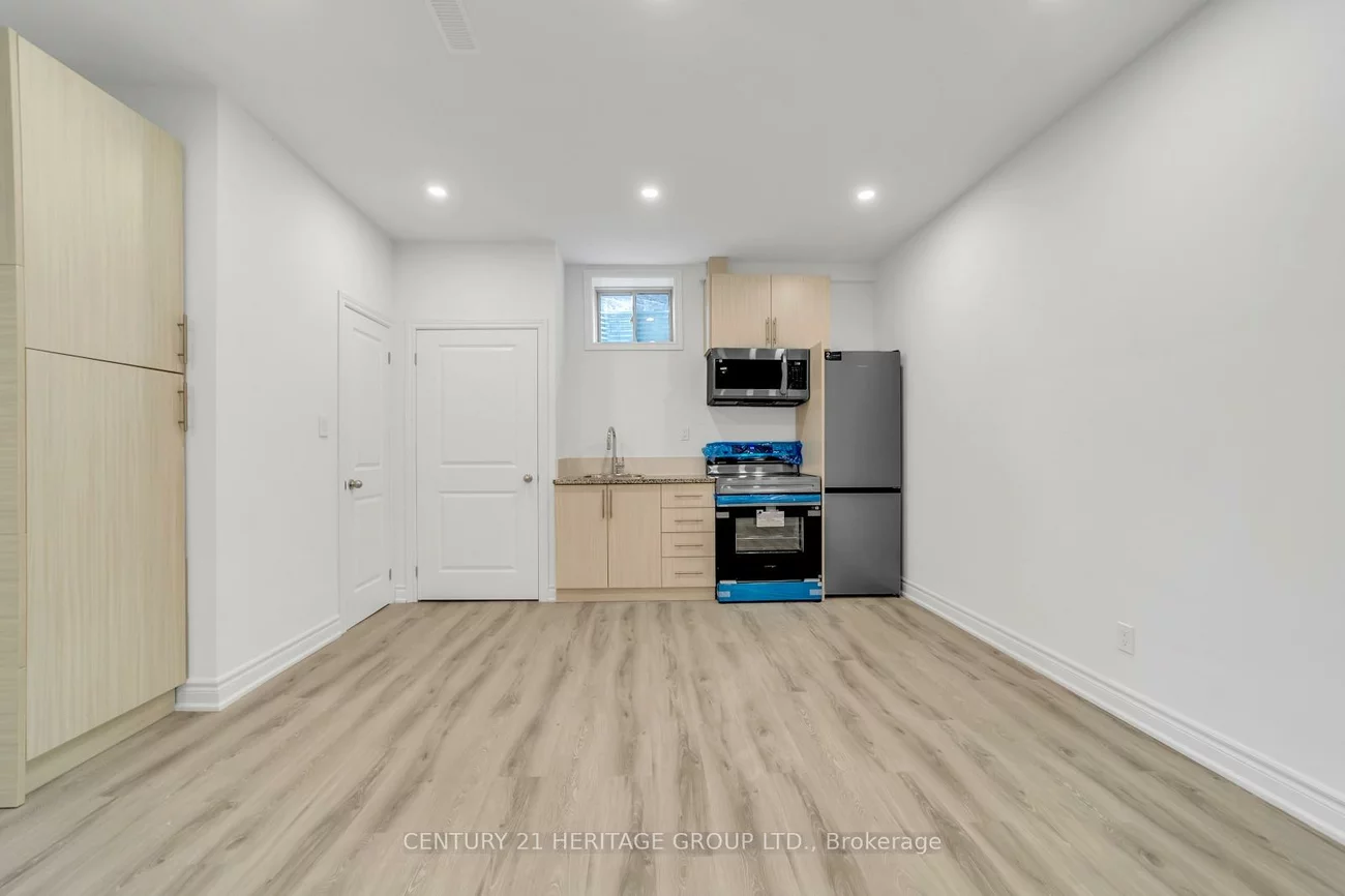 6, Menotti, Oak Ridges, Richmond Hill