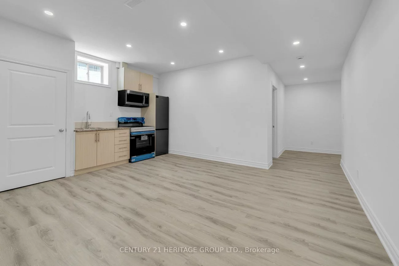 6, Menotti, Oak Ridges, Richmond Hill