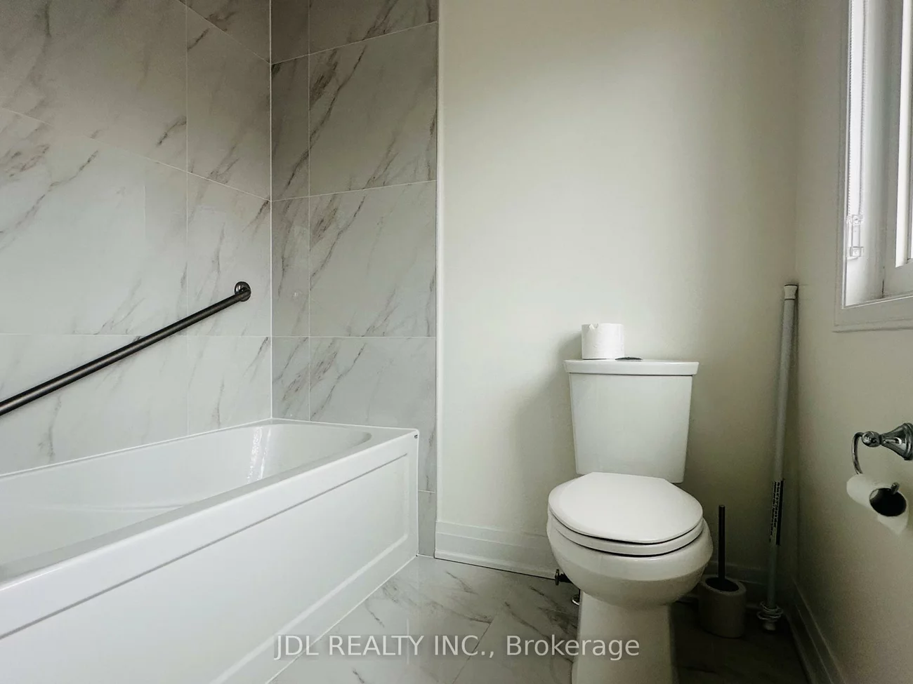 18, Dunsmore, Crosby, Richmond Hill