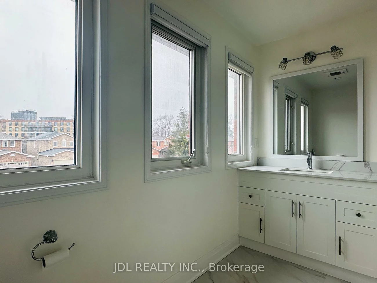 18, Dunsmore, Crosby, Richmond Hill