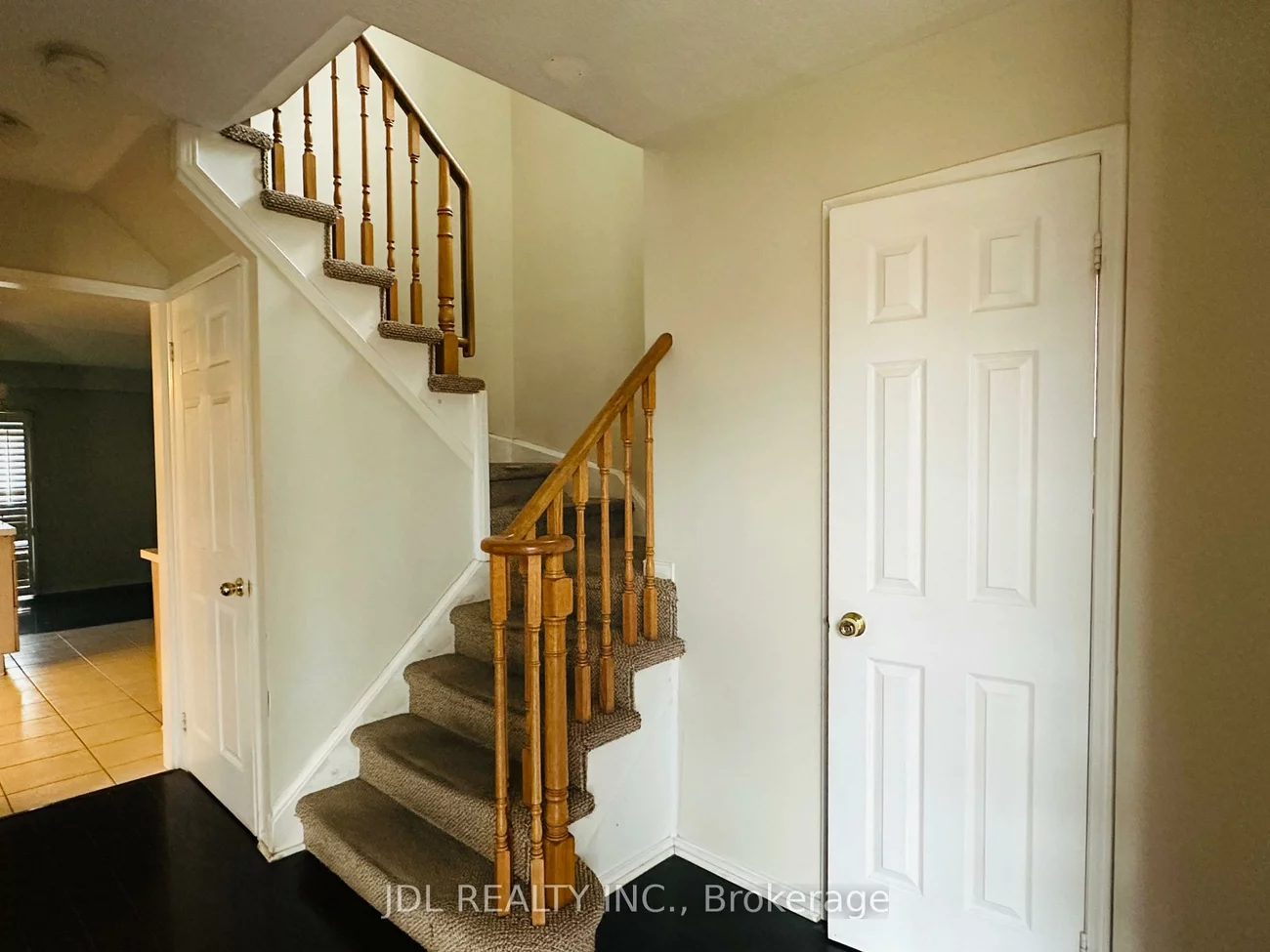 18, Dunsmore, Crosby, Richmond Hill