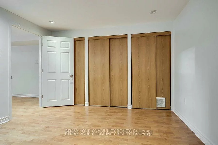 16, Orlon, South Richvale, Richmond Hill