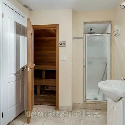 16, Orlon, South Richvale, Richmond Hill