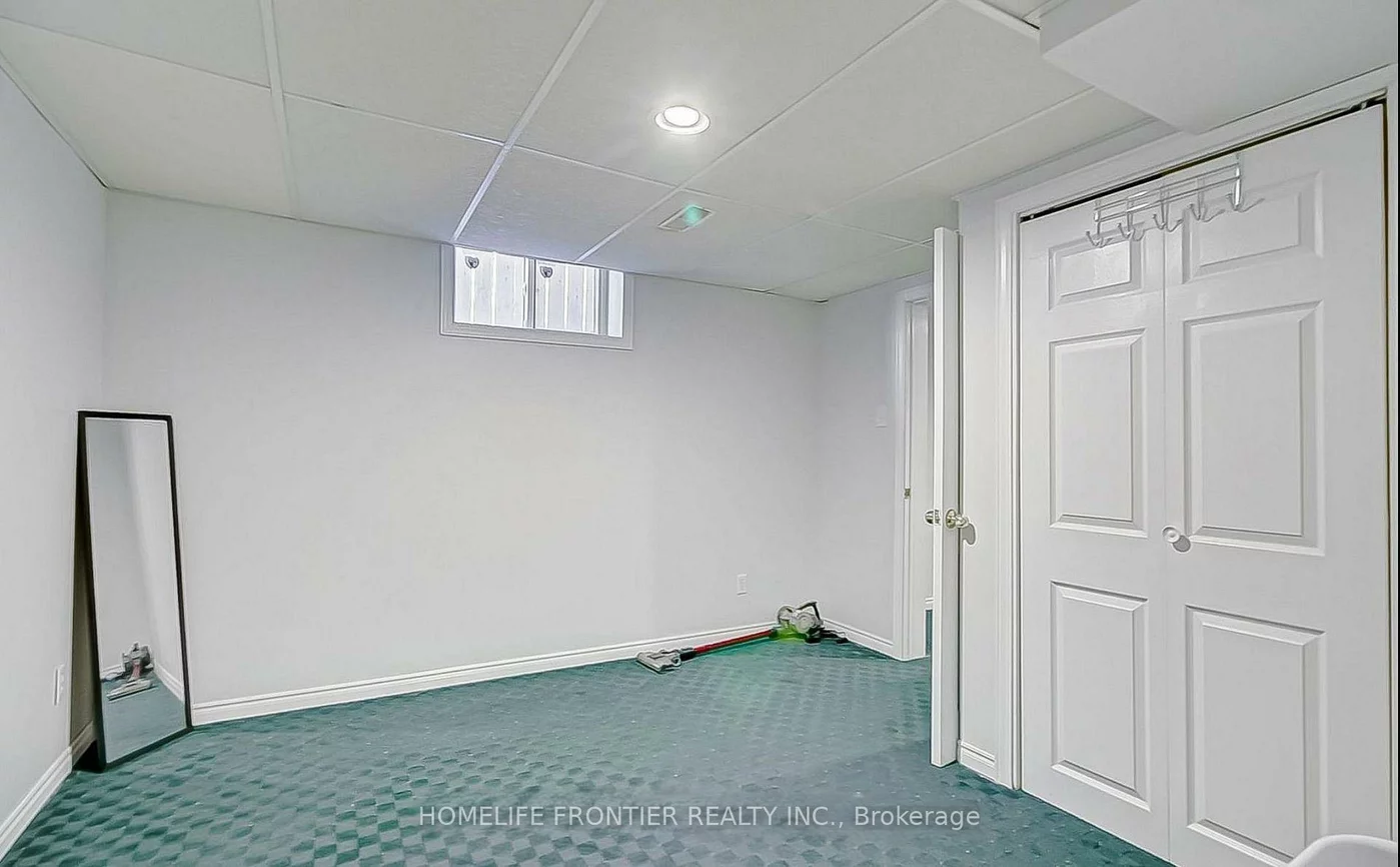 220, Olde Bayview, Oak Ridges Lake Wilcox, Richmond Hill