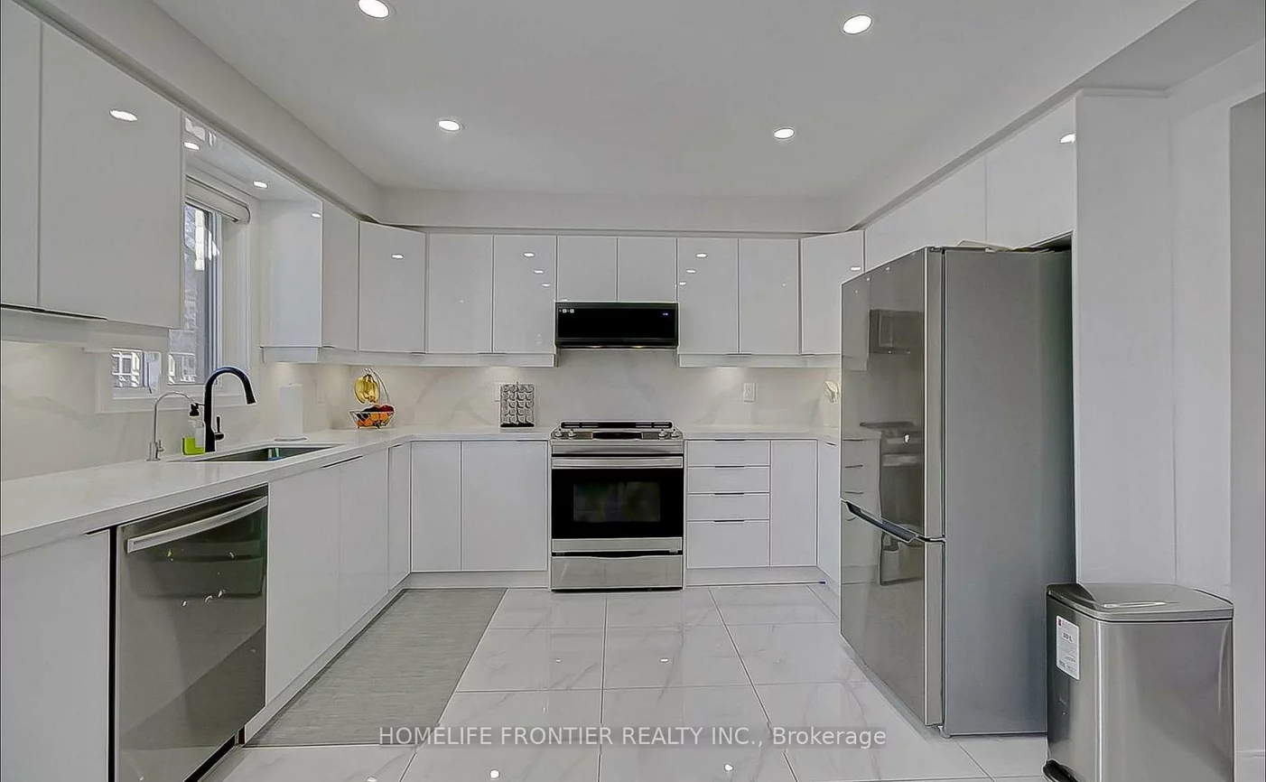 220, Olde Bayview, Oak Ridges Lake Wilcox, Richmond Hill