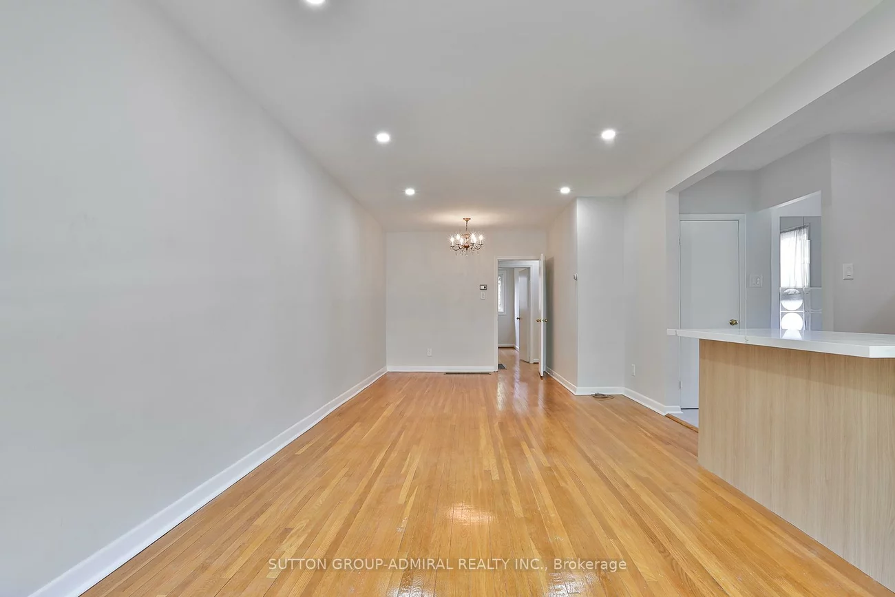 264, McConvey, Crosby, Richmond Hill