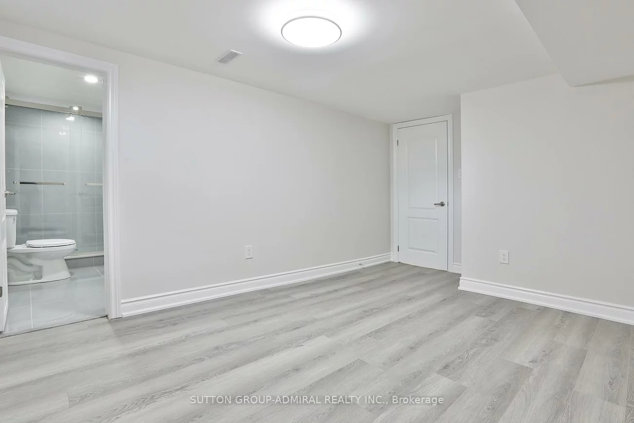 264, McConvey, Crosby, Richmond Hill