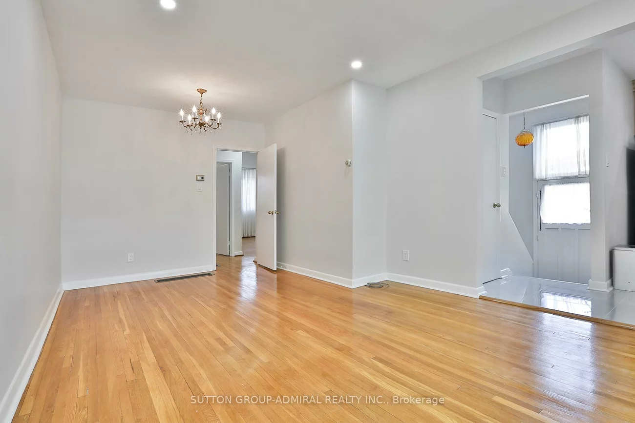 264, McConvey, Crosby, Richmond Hill