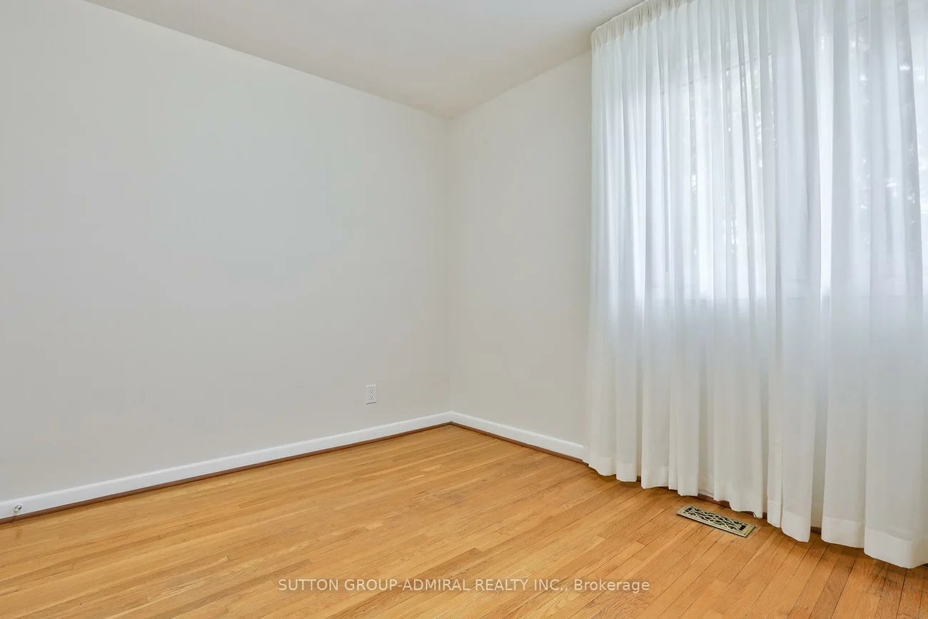 264, McConvey, Crosby, Richmond Hill