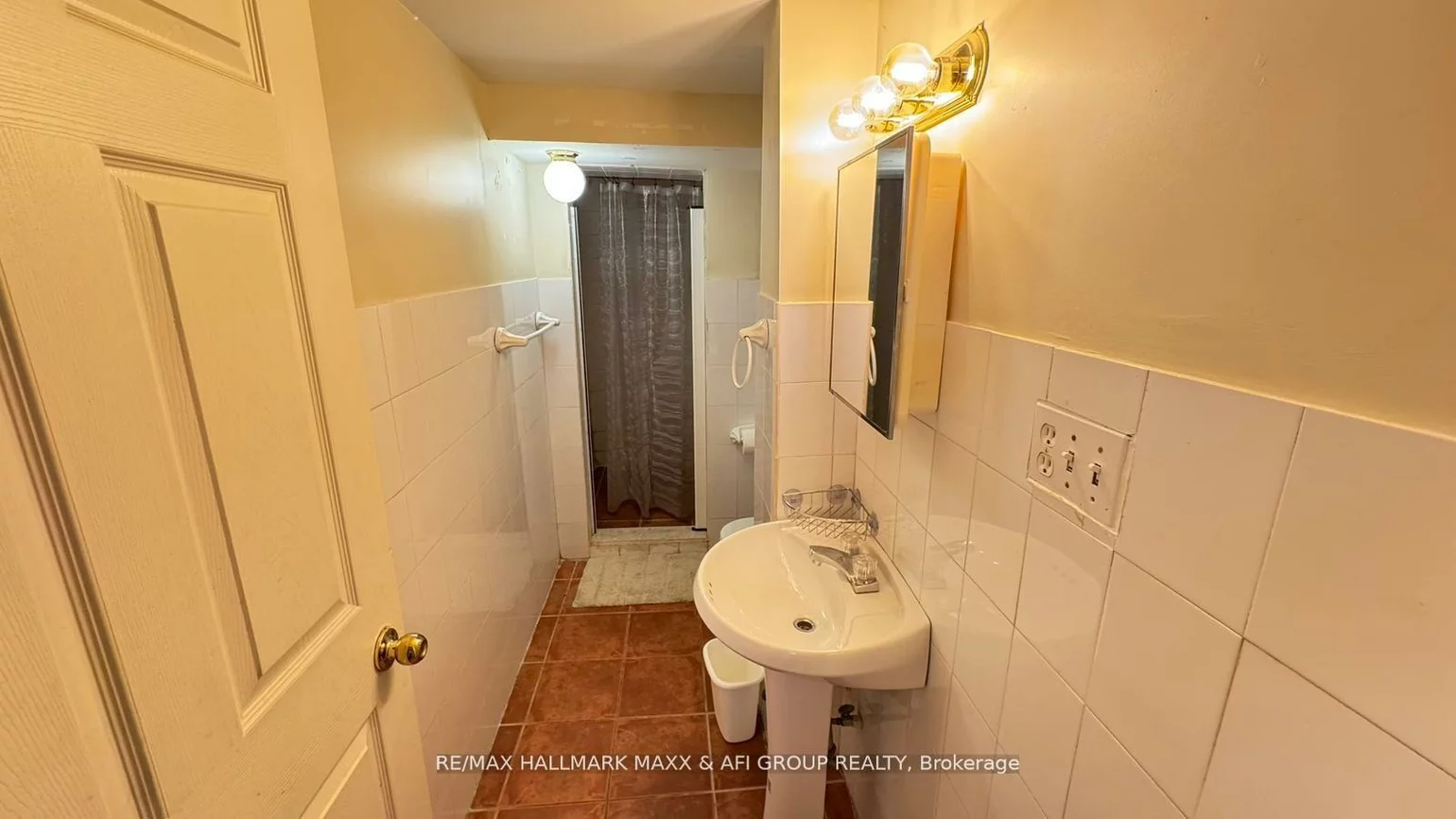 316, Valleymede, Doncrest, Richmond Hill