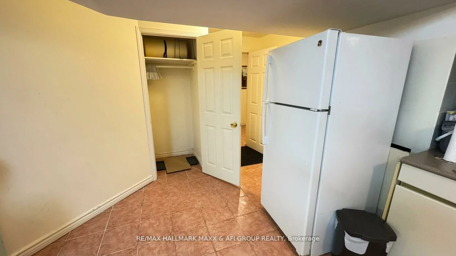 316, Valleymede, Doncrest, Richmond Hill