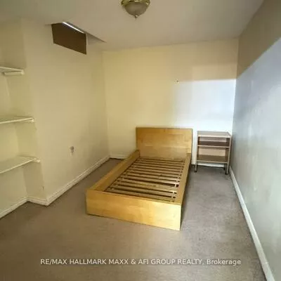 316, Valleymede, Doncrest, Richmond Hill