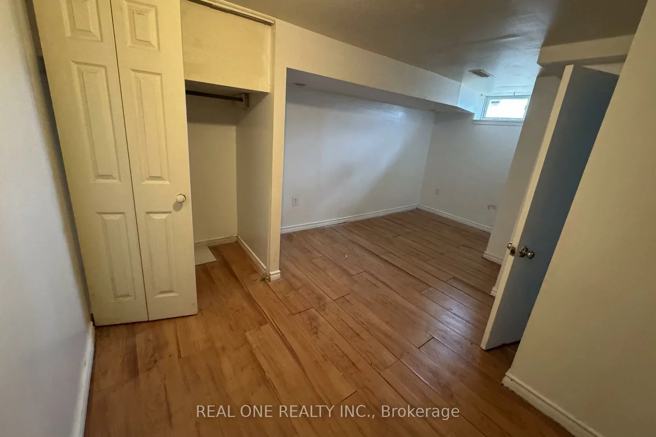 437, Taylor Mills, Crosby, Richmond Hill