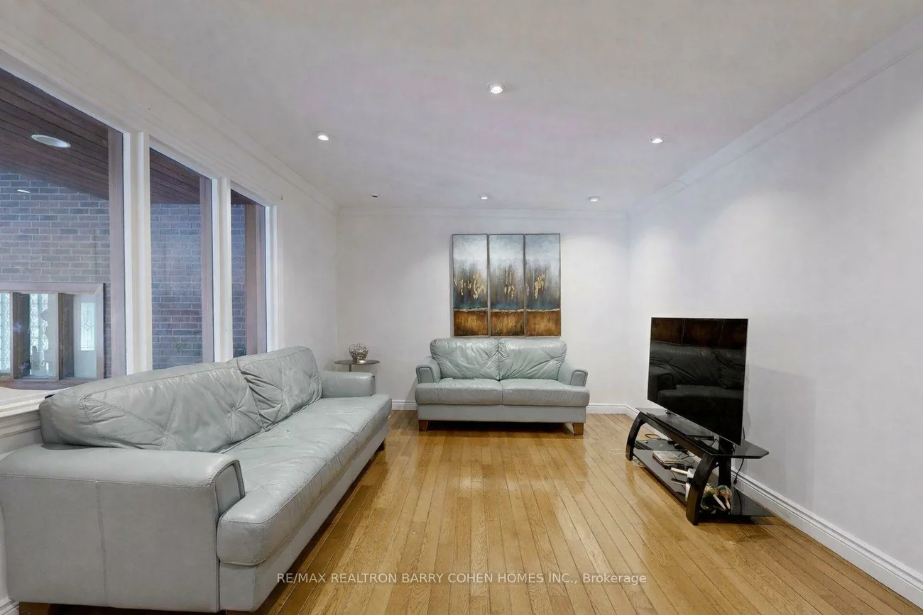 195, Rumble, Mill Pond, Richmond Hill